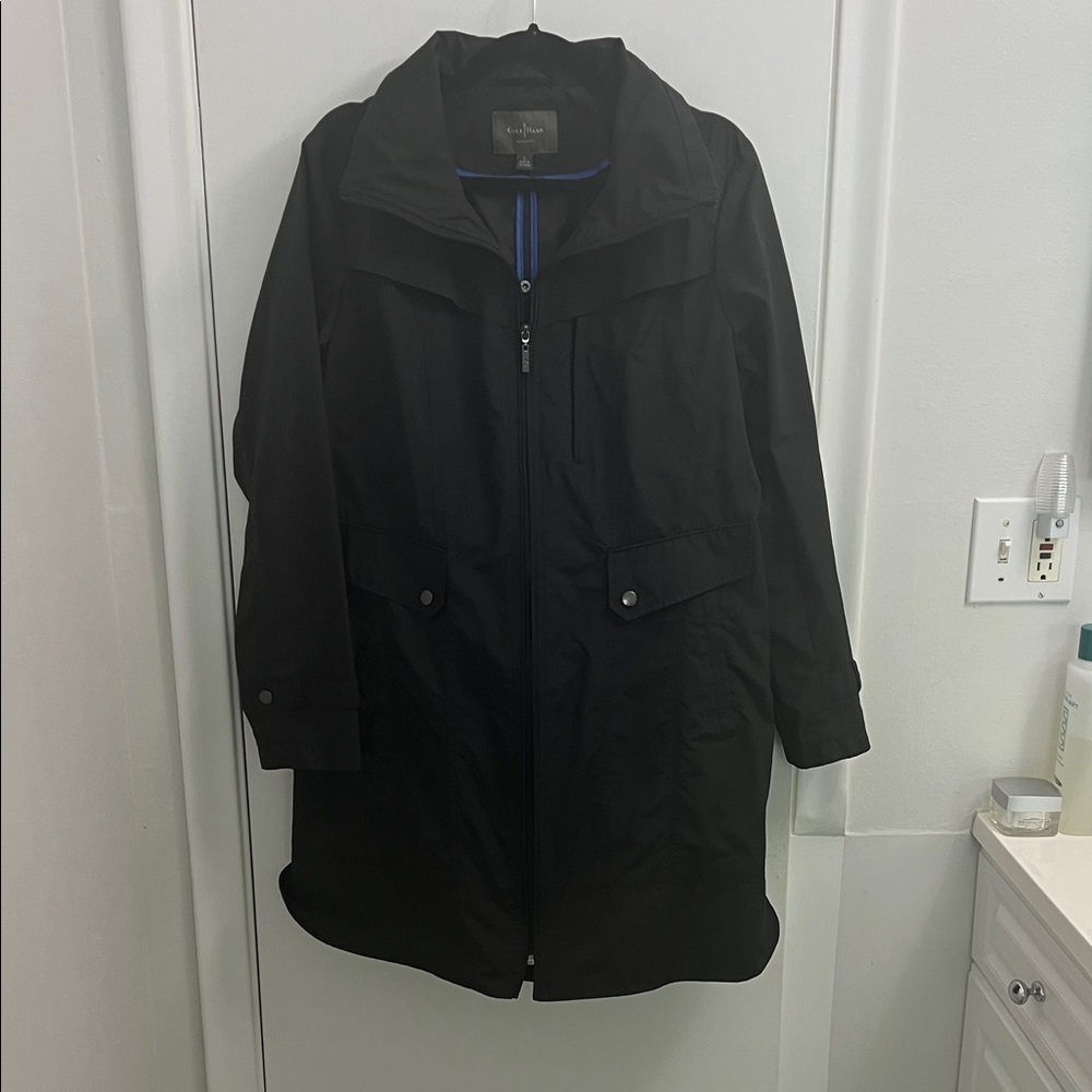 💙 Cole Haan Black Trench Coat | Chic • Modern • Travel-Ready ✨